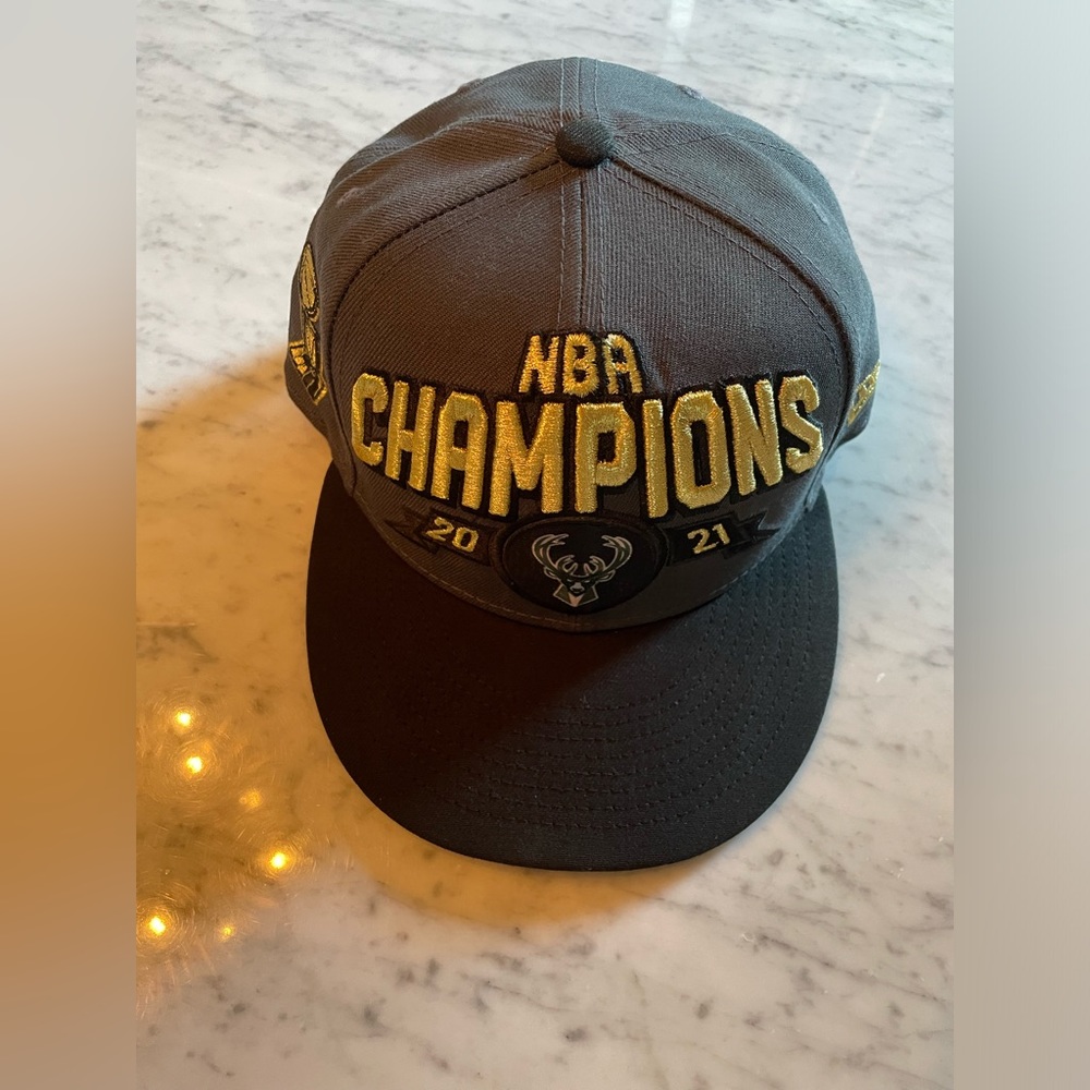 Milwaukee Bucks one size fits most New Era NBA champs hat in perfect condition.